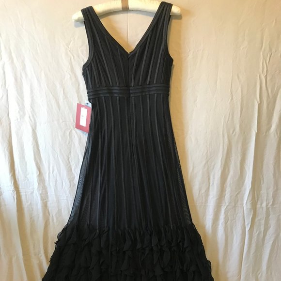 Black, Floor-Length Dress with Ruffle Design - Picture 3 of 6